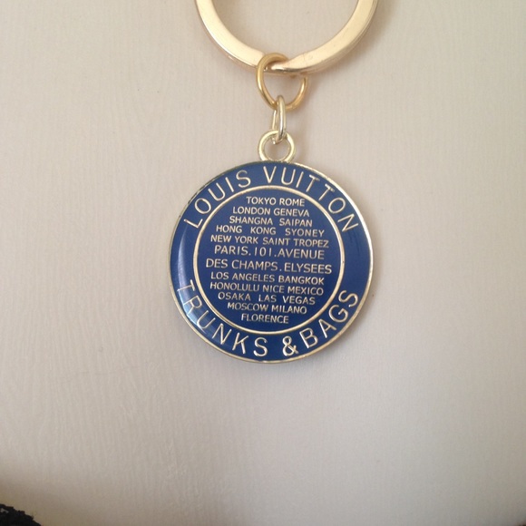 Louis Vuitton 3-way Handbag Charm, Key Chain-… - Picture 6 of 7